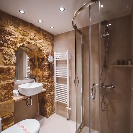 Πανσιόν Afanos 4*