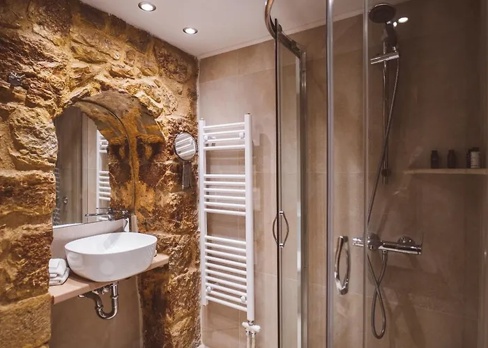 Πανσιόν Afanos 4*